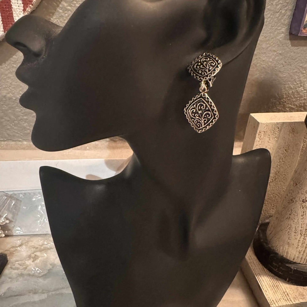 Handcrafted SET clip on Silver Dangle Earrings with bracelet set